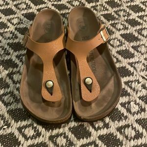 Vegan Birkenstock Gizeh Sandals, size 38
